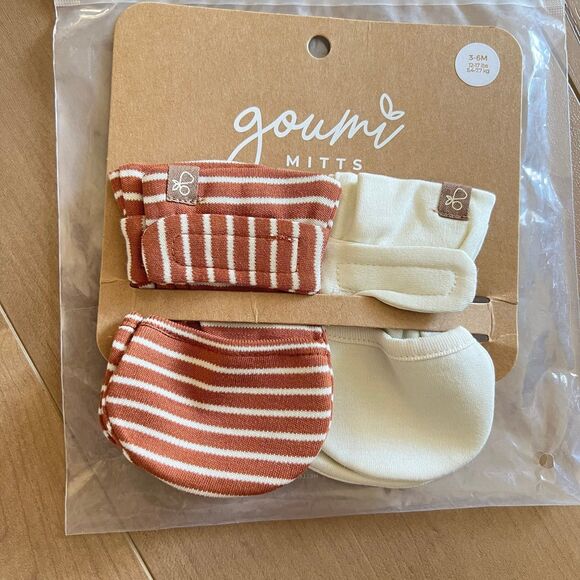 NWT Goumi Kids Baby Mitts Set Clay Stripe Cloud SZ 3-6 mo Bamboo Organic - Picture 1 of 2
